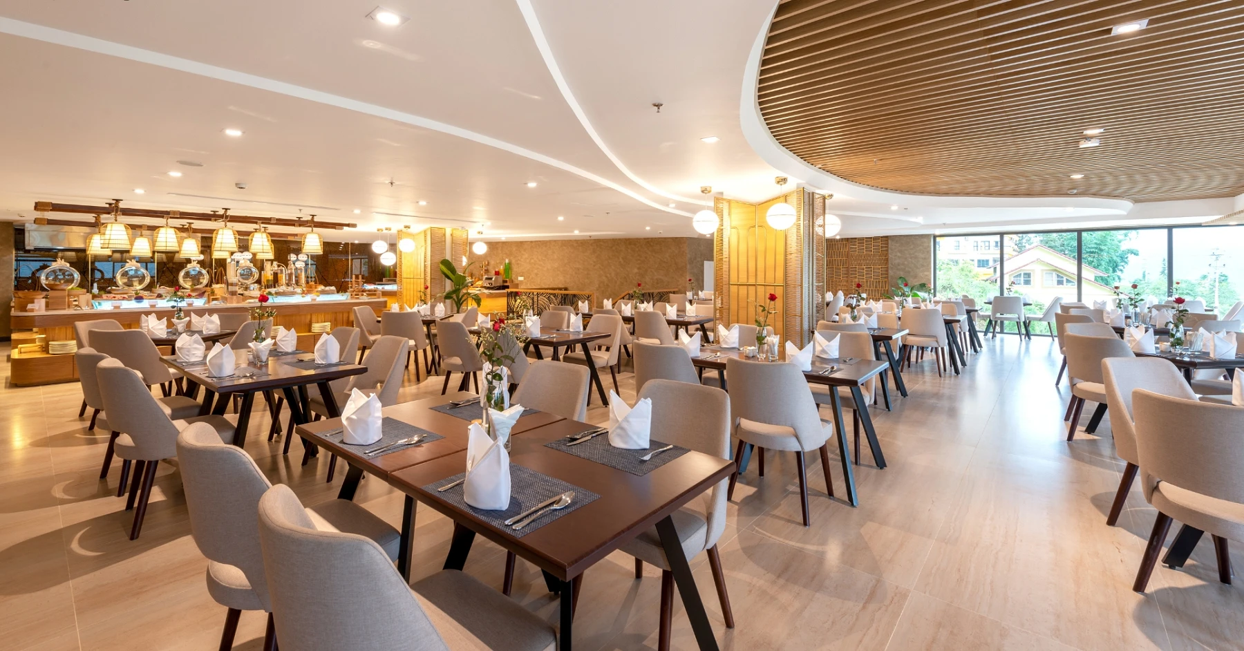 Tả Phìn Restaurant